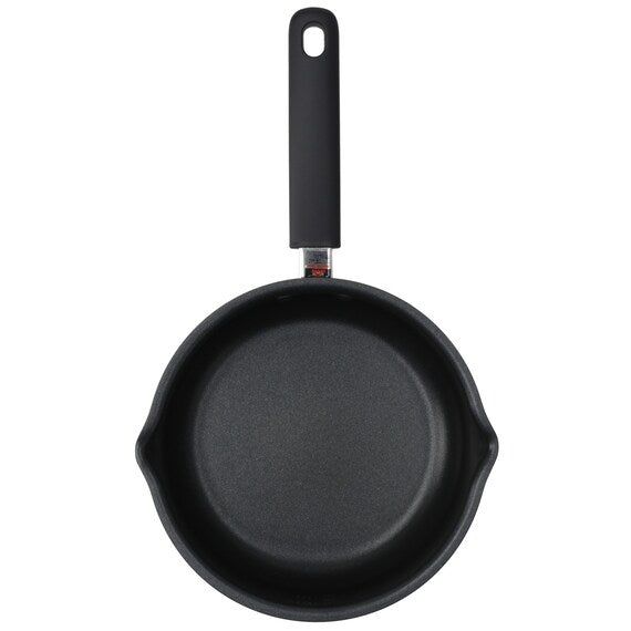 GAS EASY POUR SAUCE PAN 18CM KN2