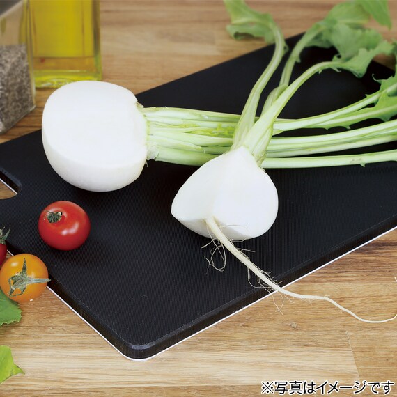 ANTIBACTERIAL CUTTING BOARD M 32X20 WH/BK