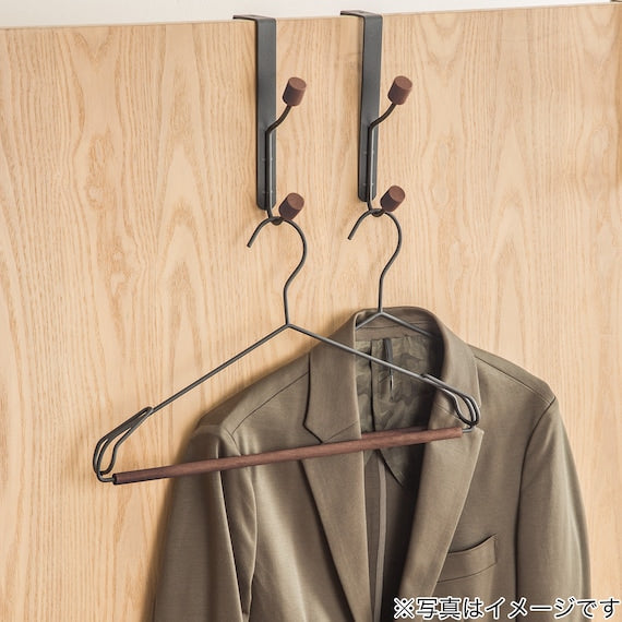 JACKET HANGER TOVER BK